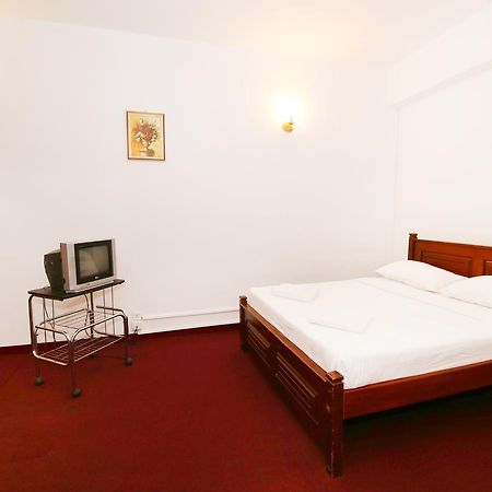Milano Inn Nuwara Eliya Bagian luar foto