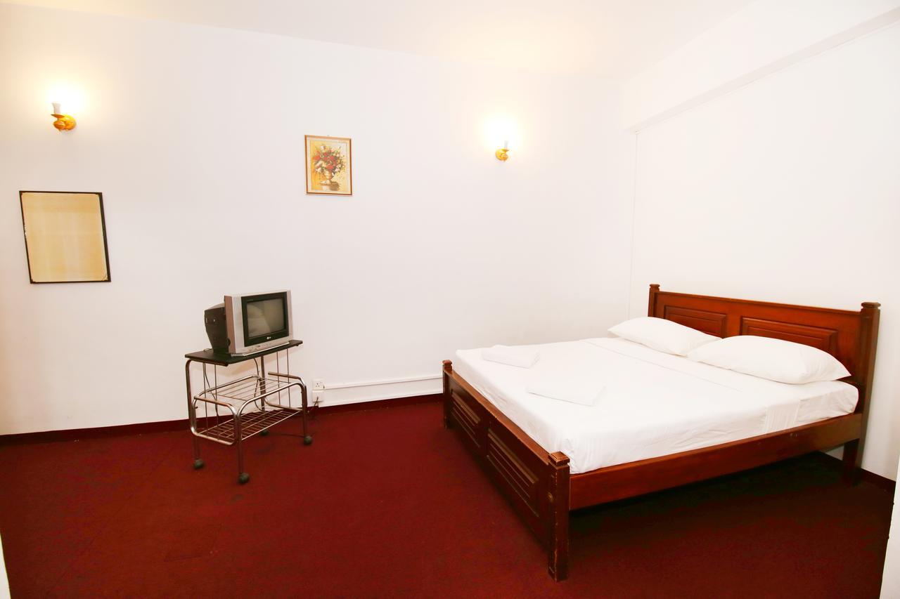 Milano Inn Nuwara Eliya Bagian luar foto