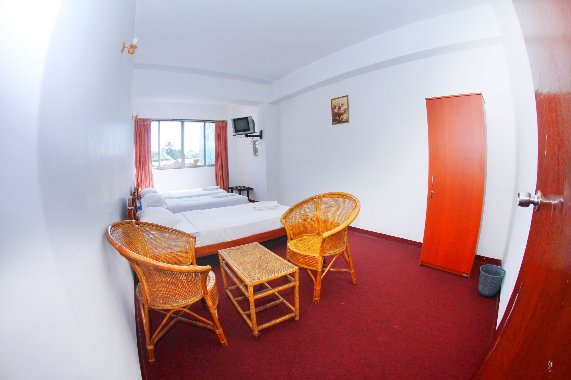 Milano Inn Nuwara Eliya Bagian luar foto